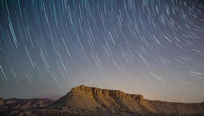 华体会hth网址-日本体操队在巴黎奥运会表现出色，获得多枚奖牌，日本体操冠军落地