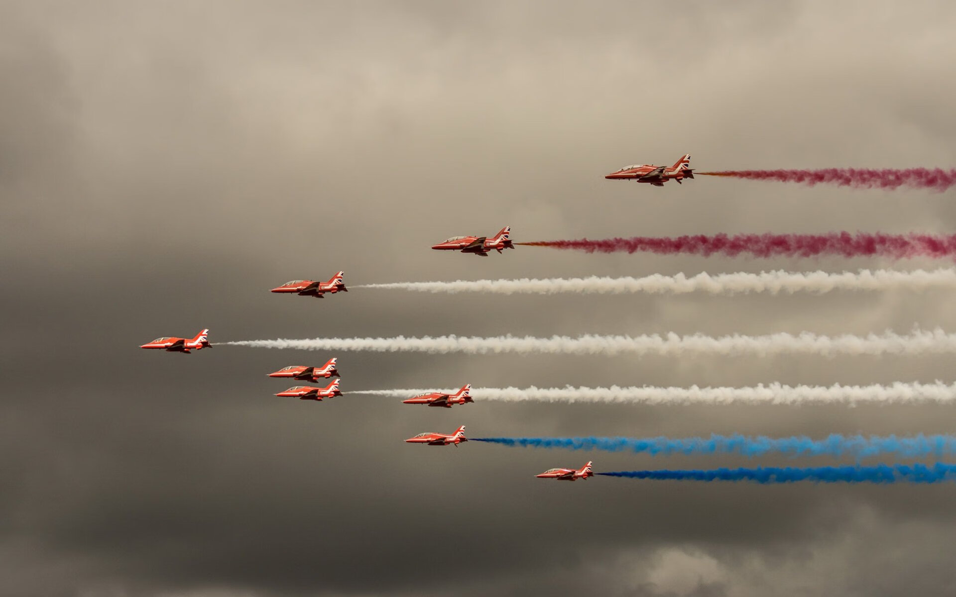 华体会hth网站-历史性马术新人刷新赛道纪录，马术记录片